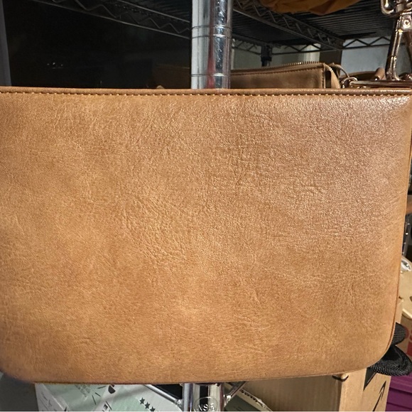 White Elm Almond Ara Crossbody/ Clutch - Picture 7 of 7